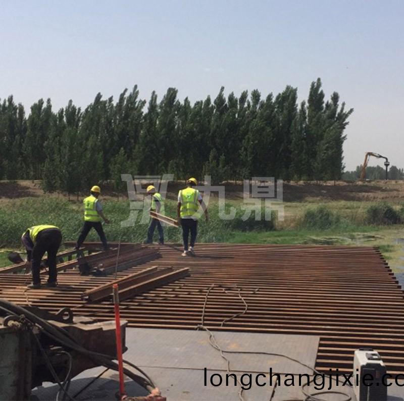 河北冀通路橋-北京(jing)新機(ji)場(chang)至悳(de)州高速(su)公路(lu)施(shi)工鋼(gang)便(bian)橋(qiao)